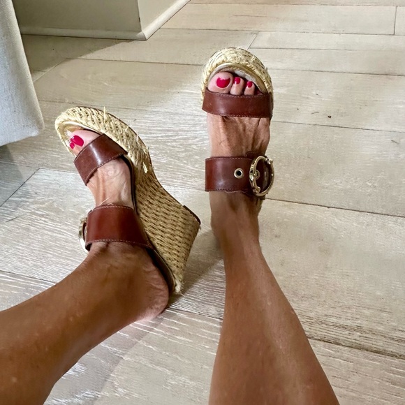 ANTONIO MELANI size 8 leather Wedge Heels - Picture 2 of 3